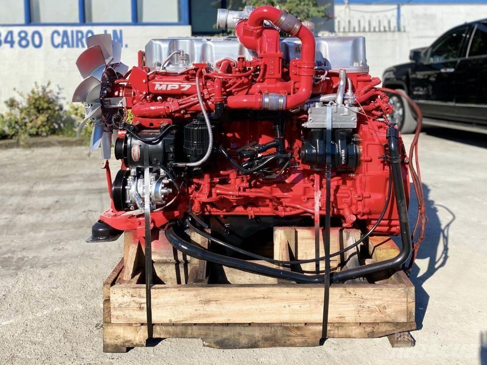 Mack MP7 Motorok