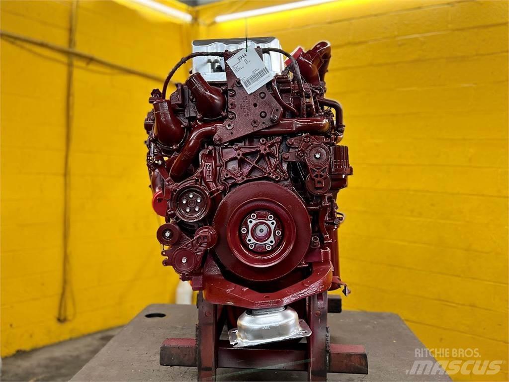 Mack MP7 Motorok