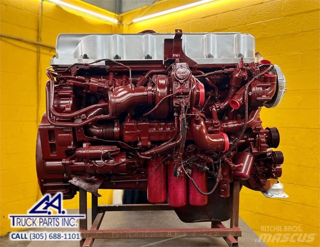Mack MP7 Motorok