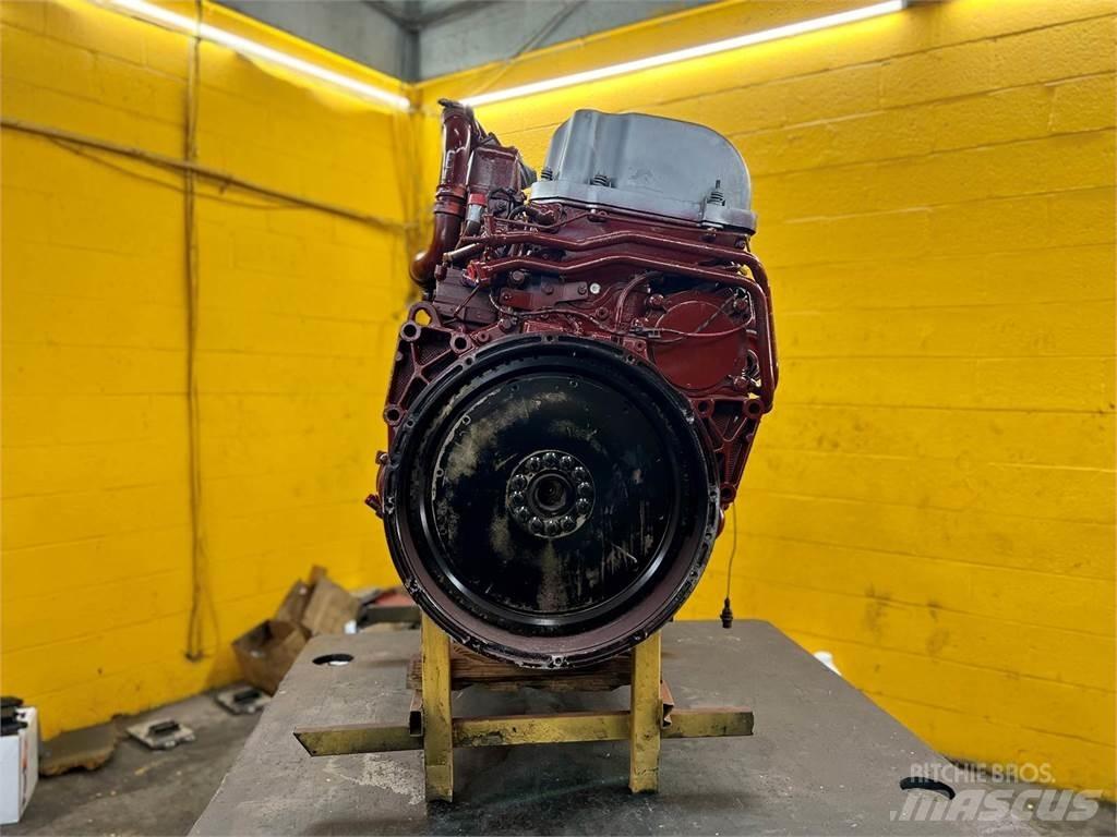 Mack MP7 Motorok