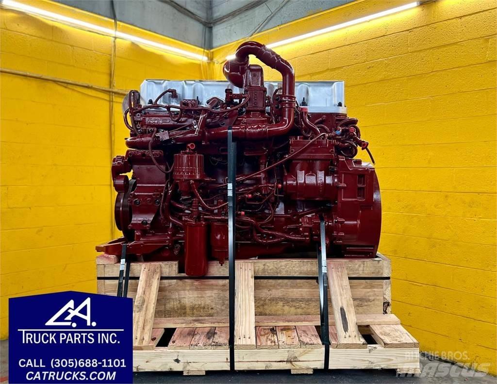 Mack MP7 Motorok