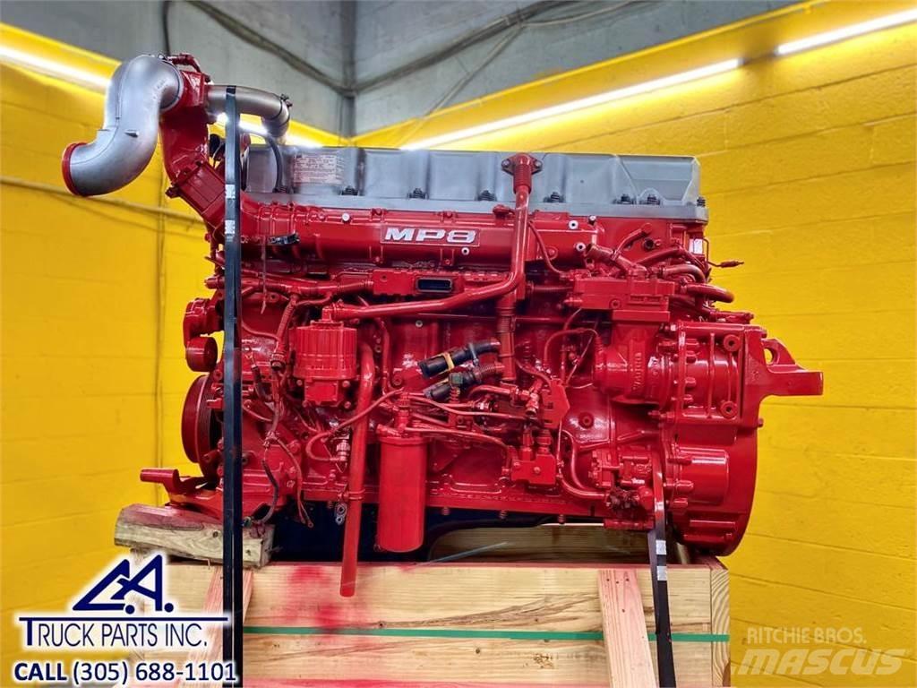 Mack MP8 Motorok