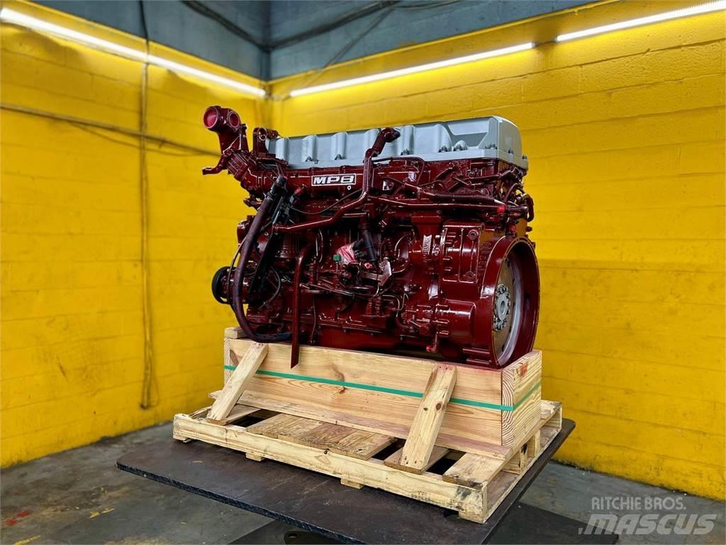 Mack MP8 Motorok