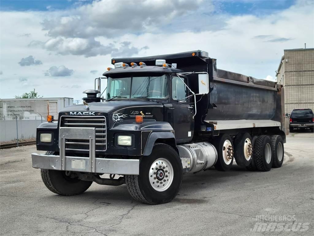 Mack RD690 Billenő teherautók