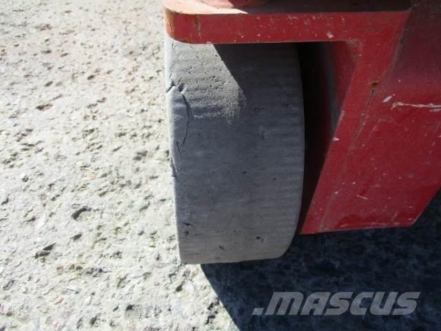 MEC 1330SE Ollós emelők