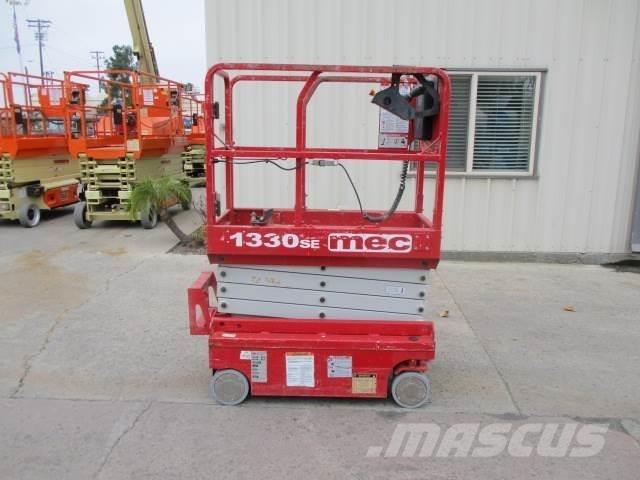 MEC 1330SE Ollós emelők
