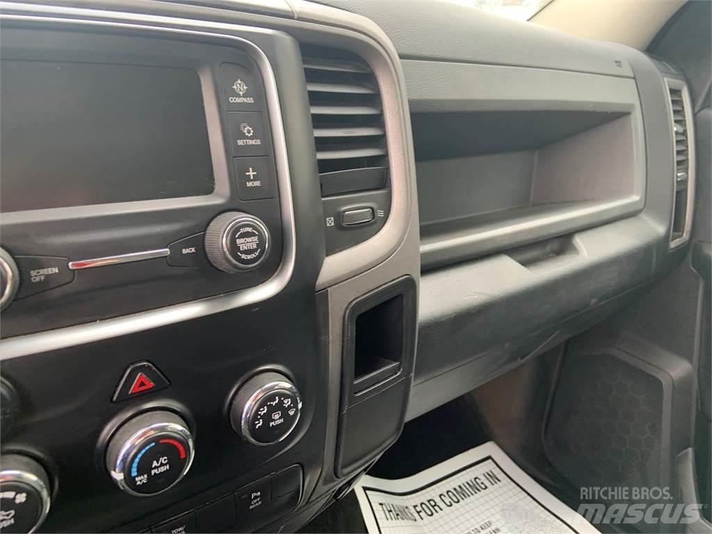 RAM 2500 Kis teherszállító/Platós kocsi