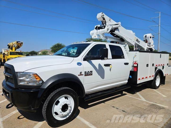 RAM 5500 Teherautóra szerelt emelők és állványok