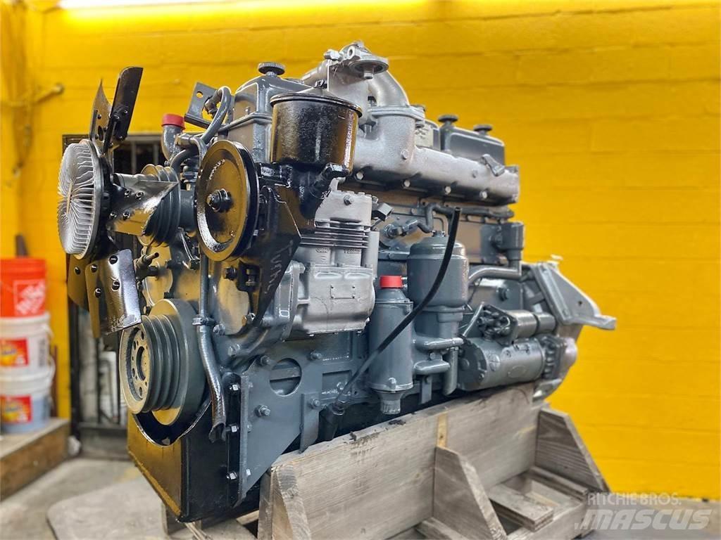Scania DS8 Motorok