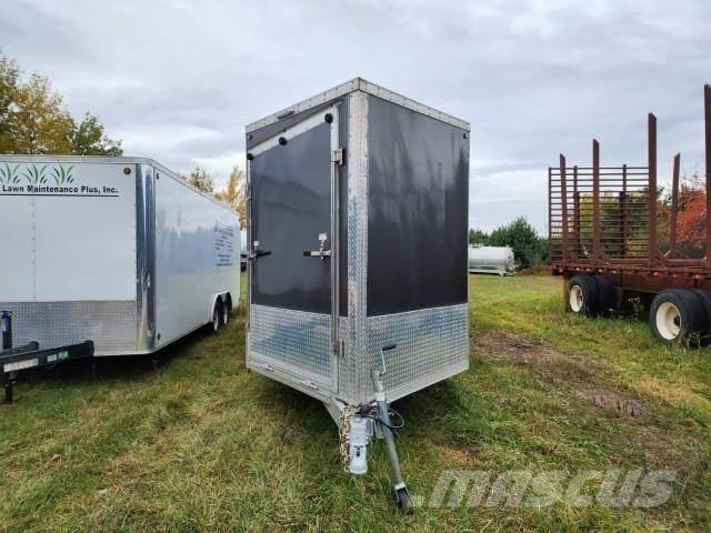  Stealth Dobozos pótkocsik