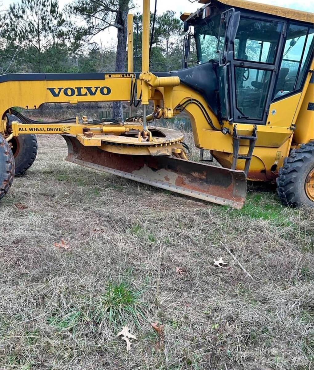Volvo G946 Gréderek
