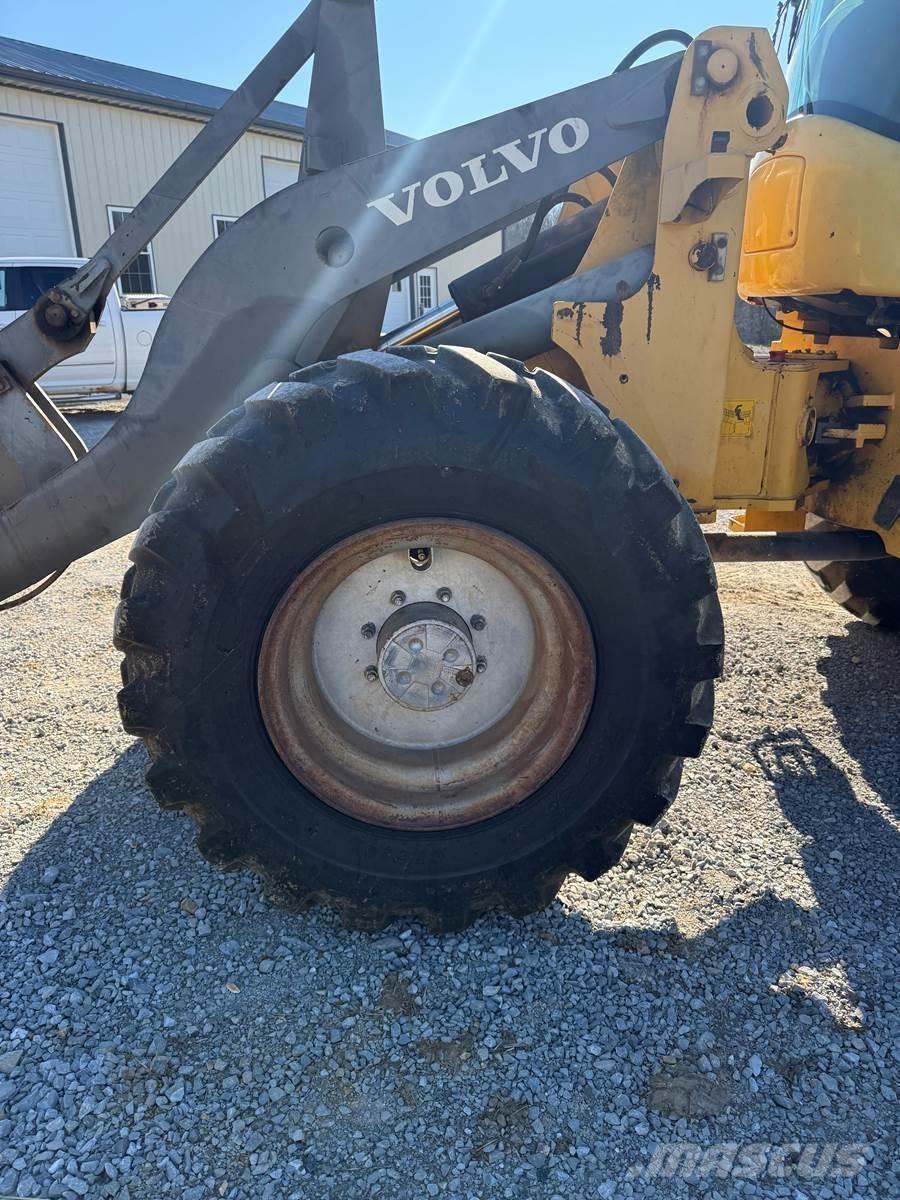 Volvo L45 Gumikerekes homlokrakodók