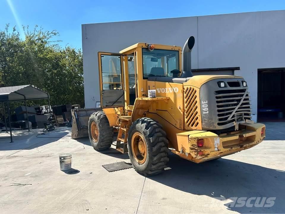 Volvo L60E Gumikerekes homlokrakodók