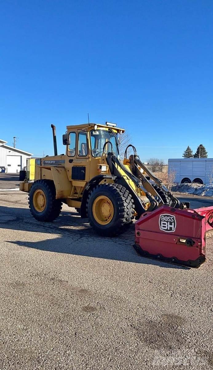 Volvo L70 Gumikerekes homlokrakodók
