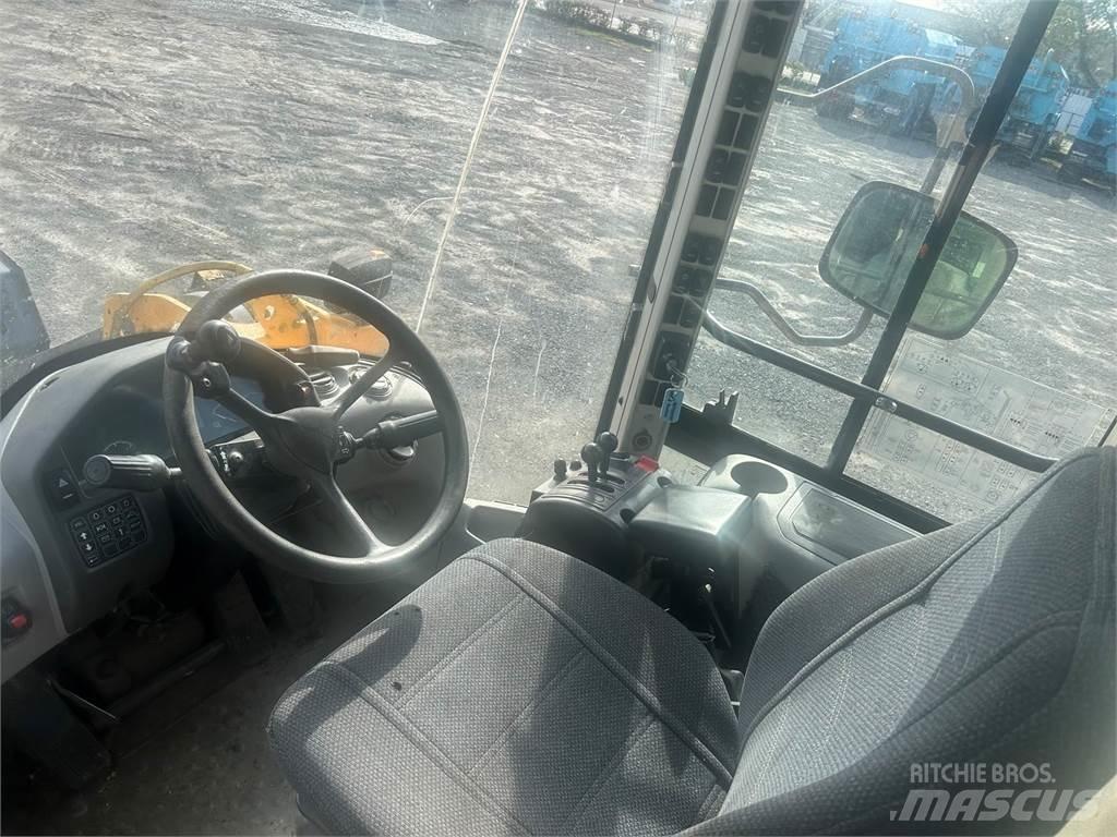 Volvo L70G Gumikerekes homlokrakodók
