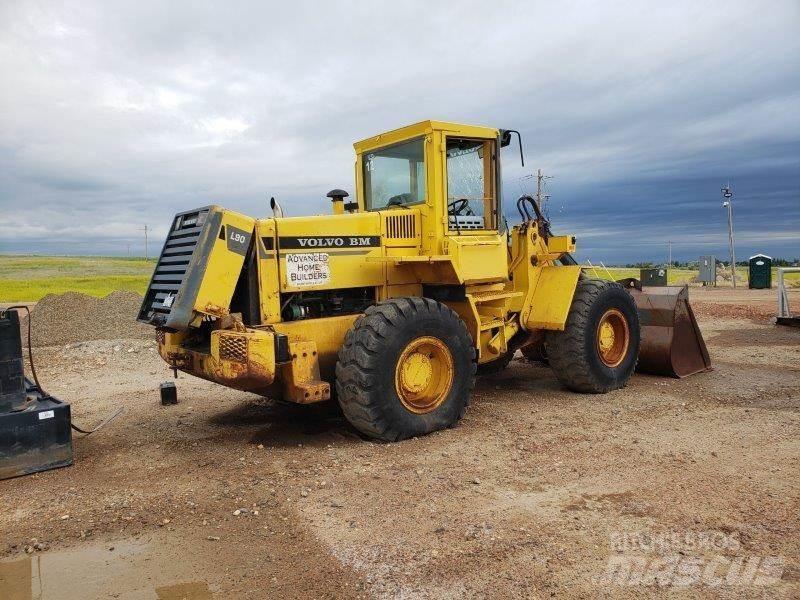 Volvo L90 Gumikerekes homlokrakodók