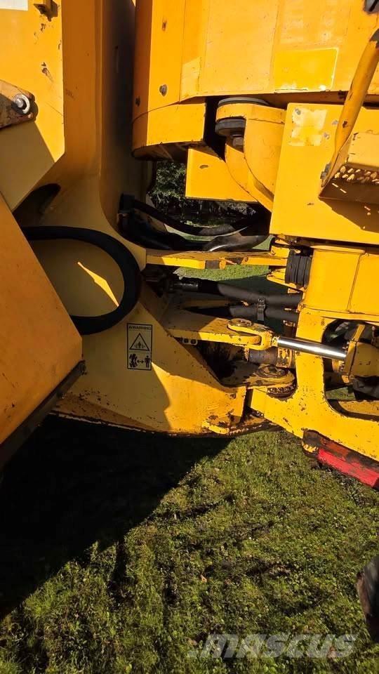 Volvo L90C Gumikerekes homlokrakodók