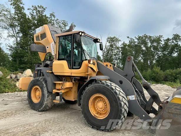 Volvo L90G Gumikerekes homlokrakodók