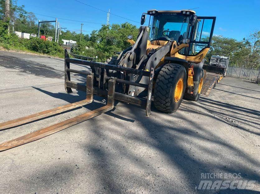 Volvo L90H Gumikerekes homlokrakodók