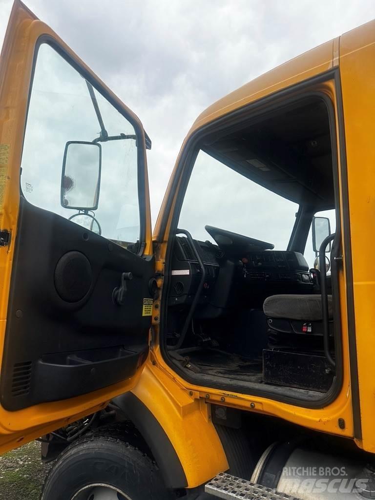 Volvo VHD Billenő teherautók