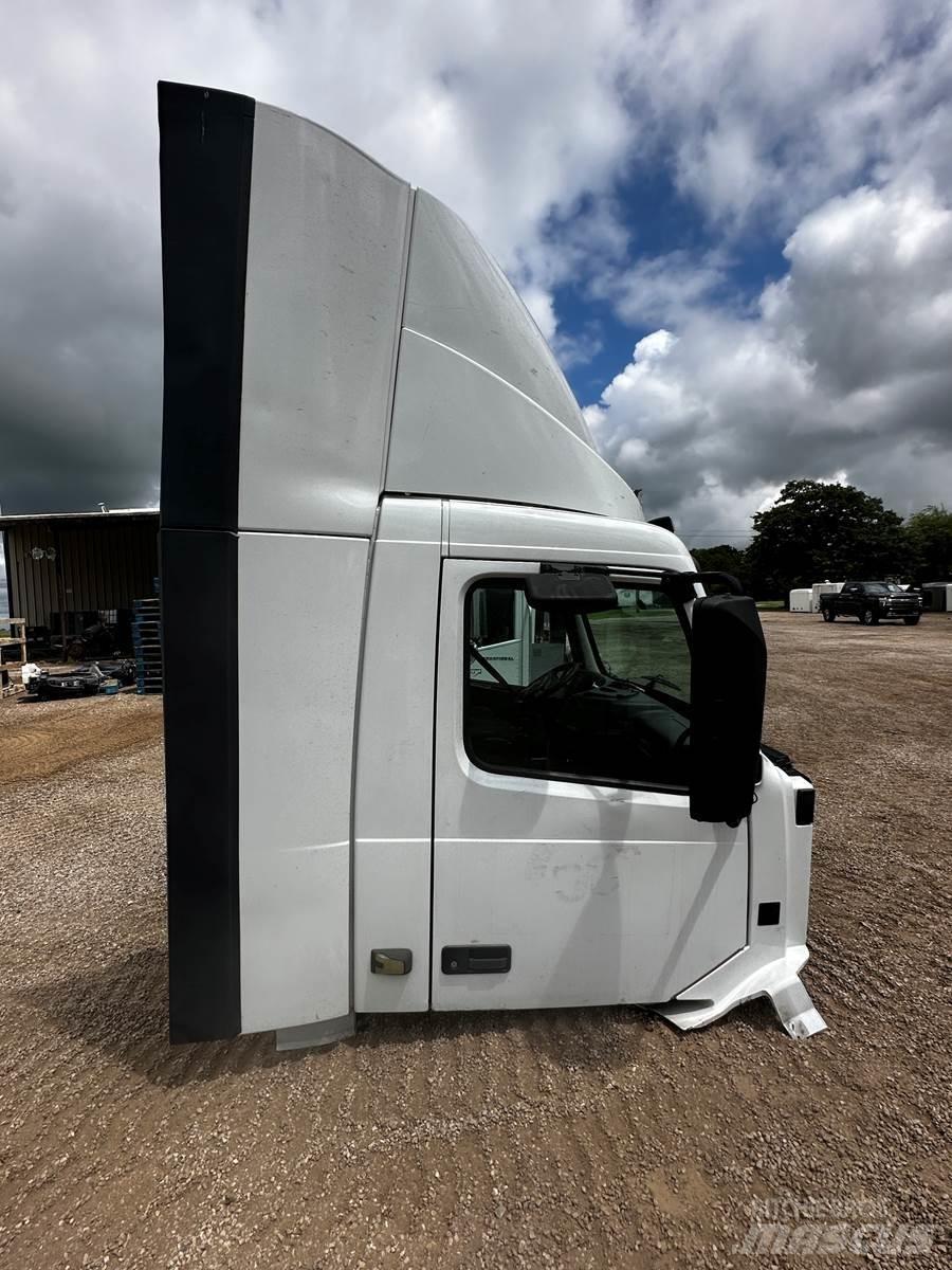 Volvo VNL Haszonjárművek - Egyéb