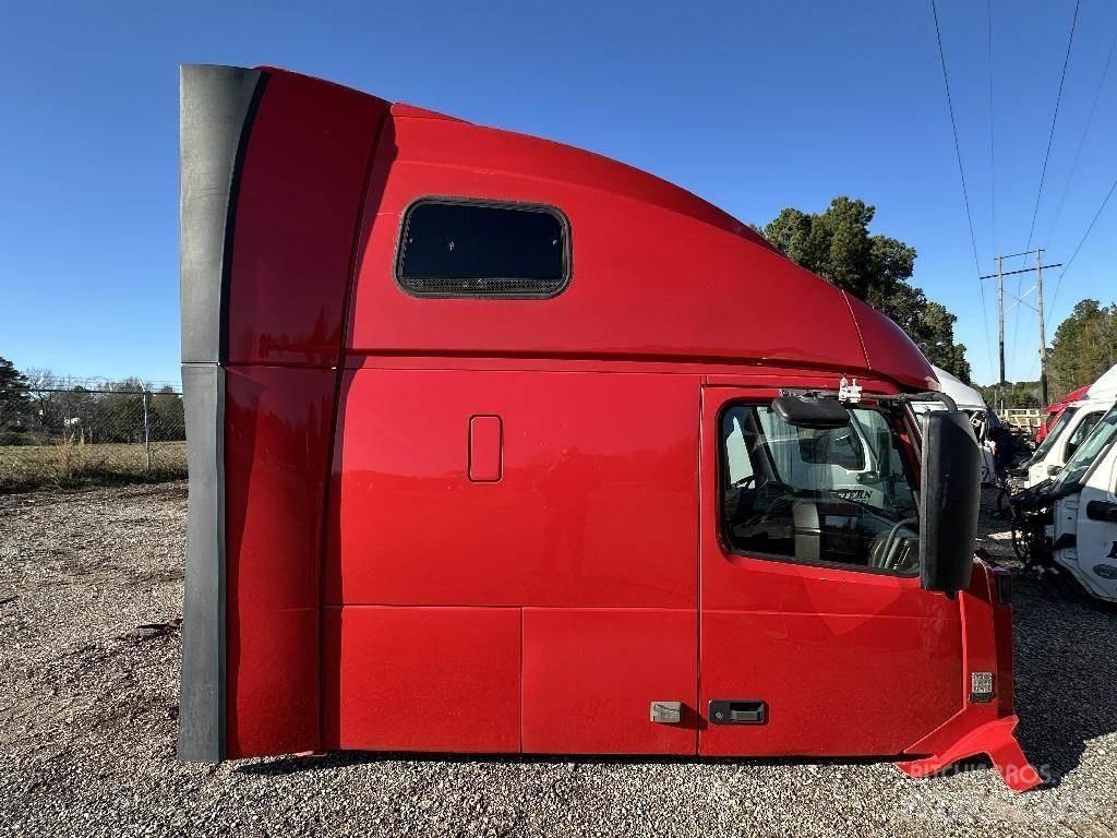 Volvo VNL Haszonjárművek - Egyéb