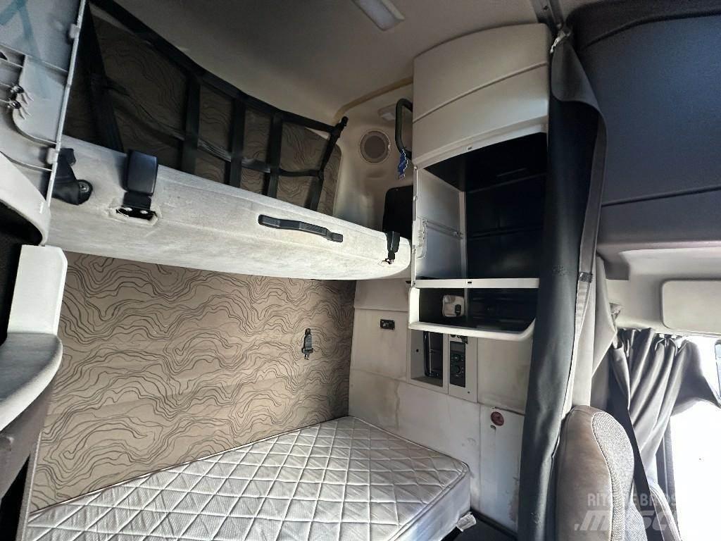 Volvo VNL Haszonjárművek - Egyéb