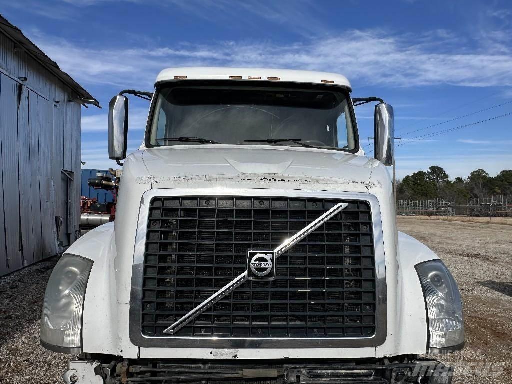 Volvo VNL Haszonjárművek - Egyéb