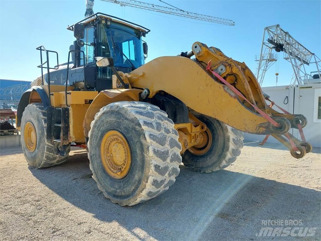 CAT 980K Gumikerekes homlokrakodók