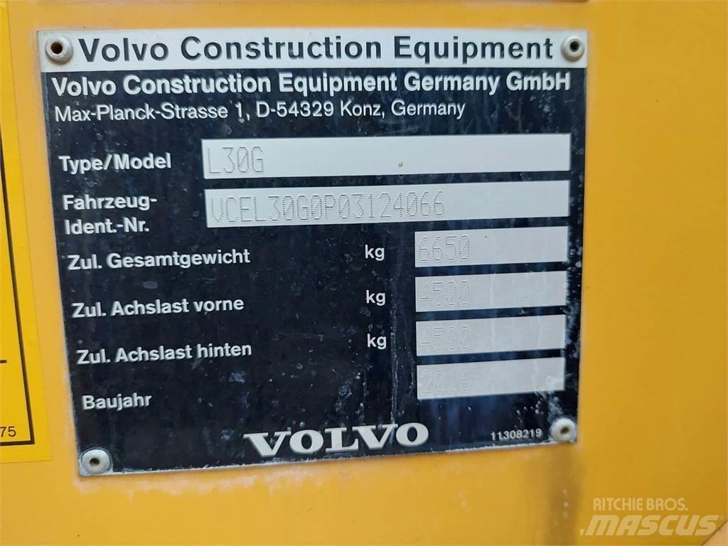 Volvo L30G Gumikerekes homlokrakodók