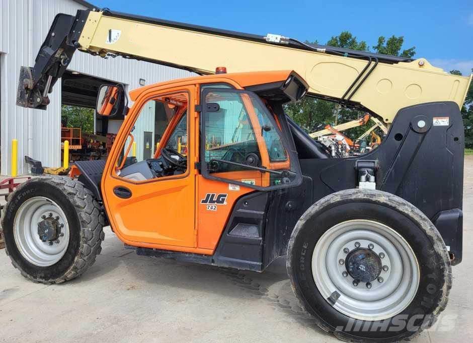 JLG 742 Teleszkópos rakodók