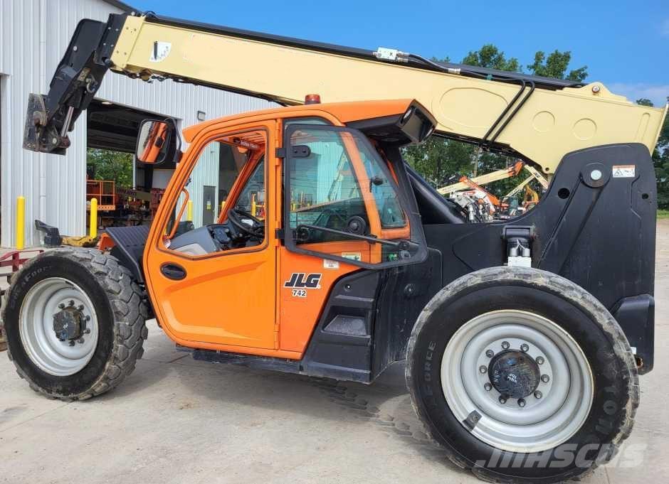 JLG 742 Teleszkópos rakodók