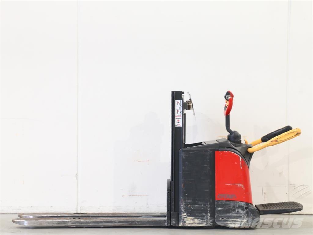 Crown DT3040-2,0-TL Gyalogkíséretű targonca