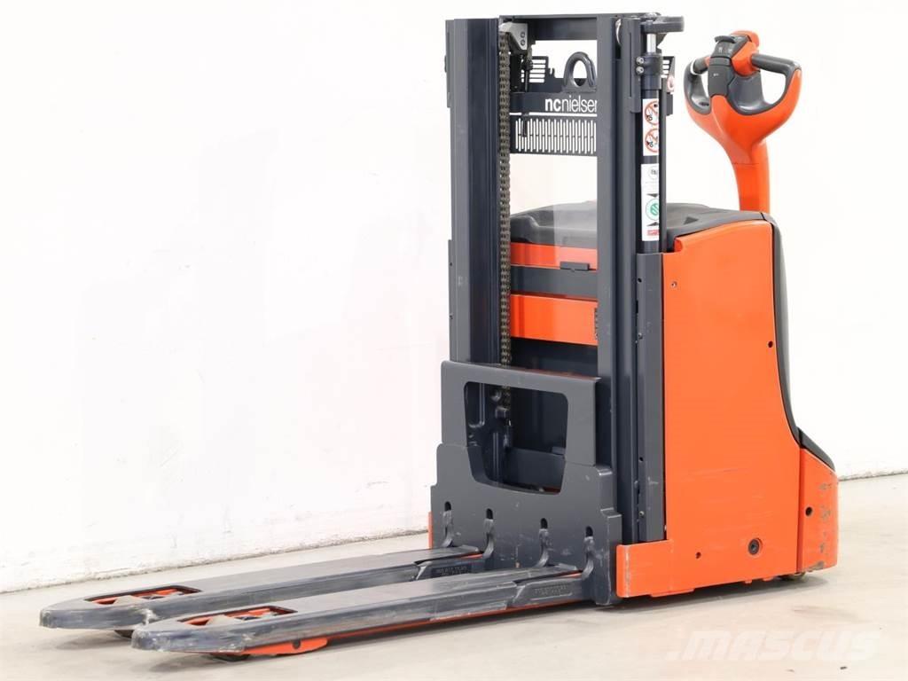 Linde D08/1160 Gyalogkíséretű targonca
