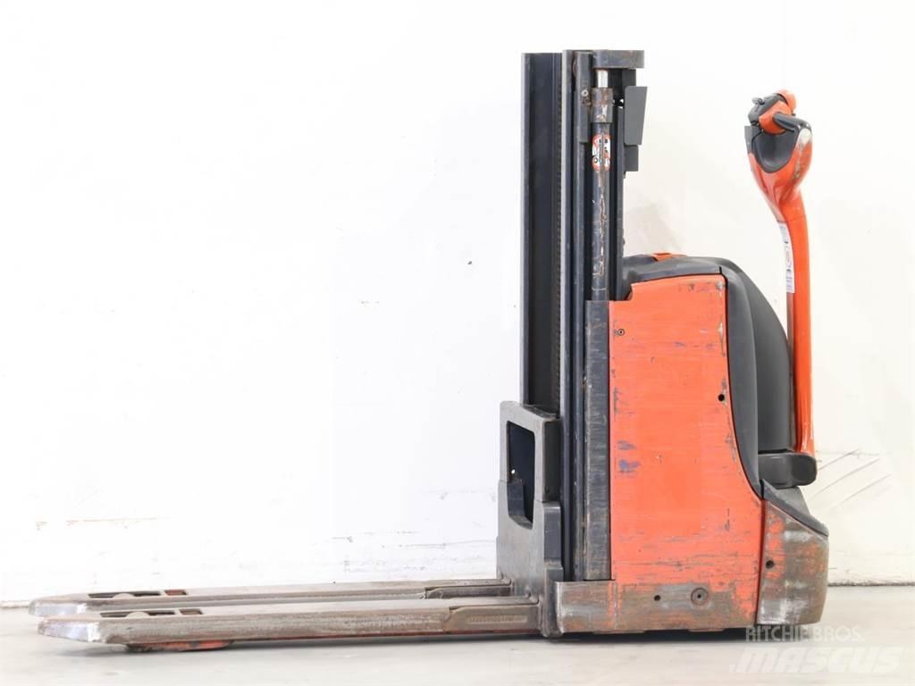 Linde D08/1160-00 Gyalogkíséretű targonca