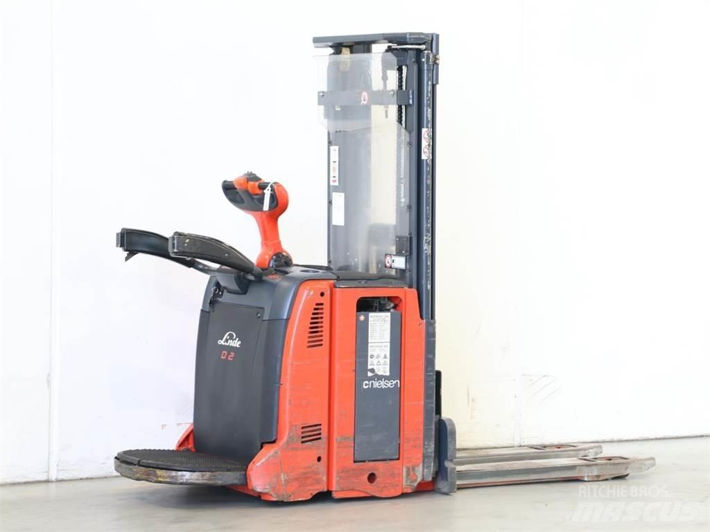 Linde D12AP/133 Gyalogkíséretű targonca
