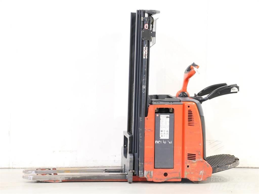 Linde D12AP/133 Gyalogkíséretű targonca
