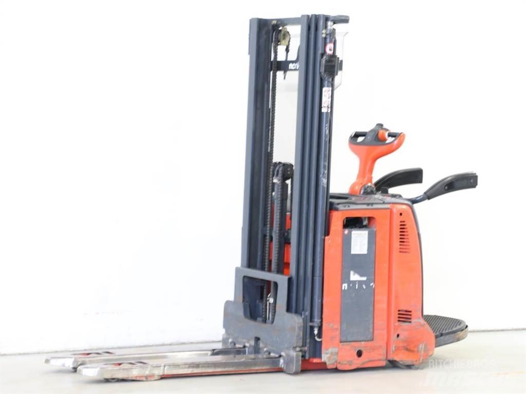 Linde D12AP/133 Gyalogkíséretű targonca