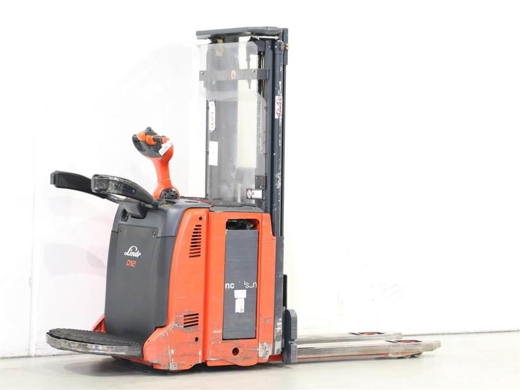 Linde D12AP/133 Gyalogkíséretű targonca
