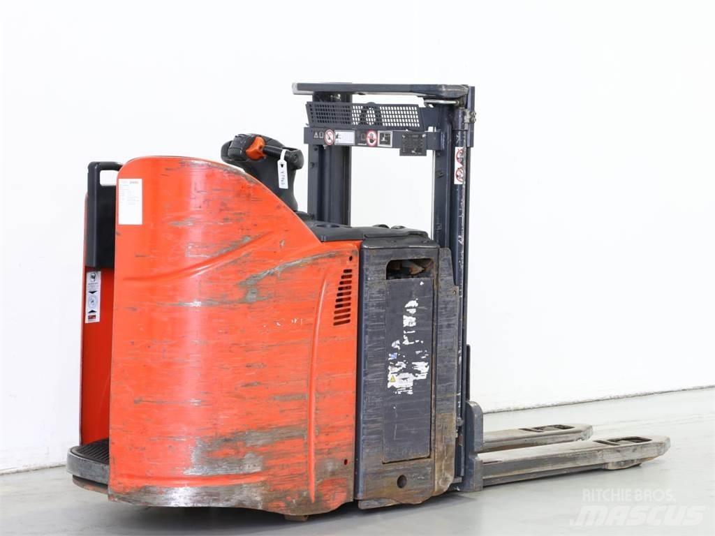 Linde D12HPSP/133 Gyalogkíséretű targonca