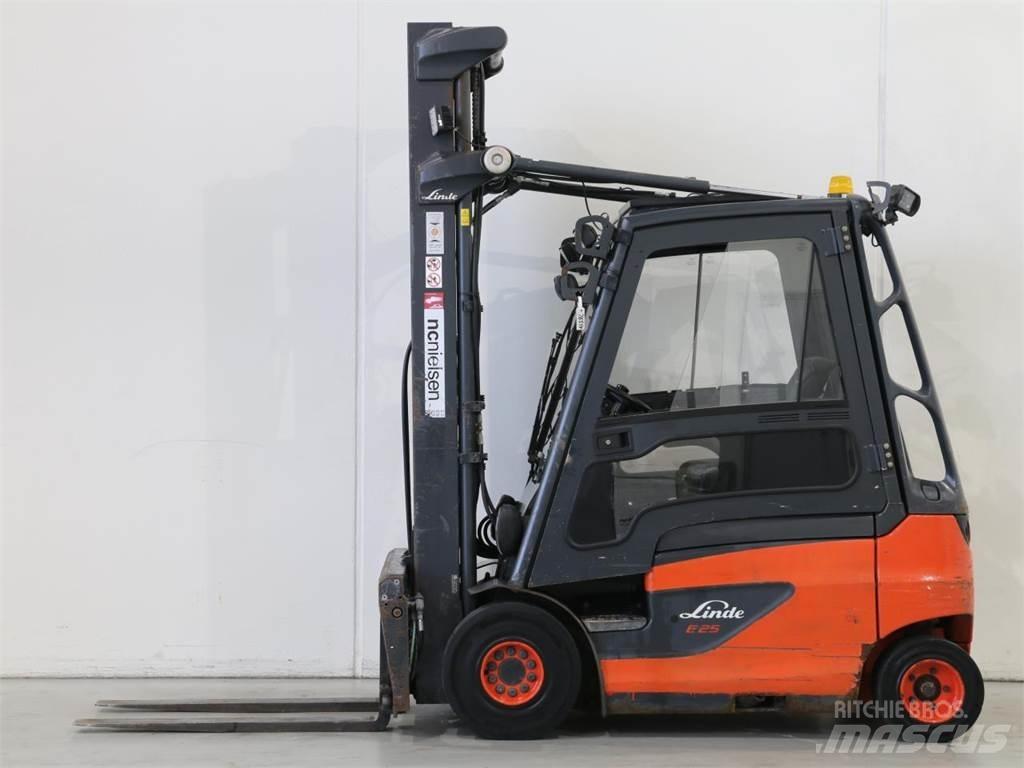 Linde E25/387-01 Elektromos targoncák