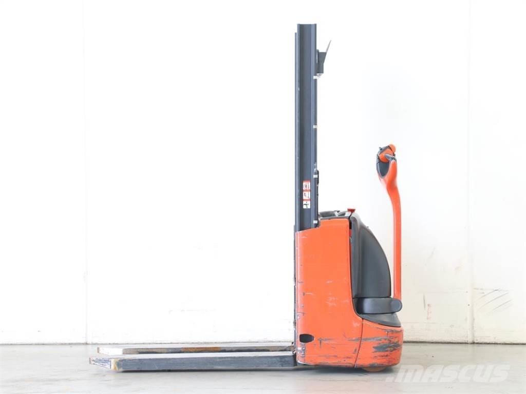 Linde L10/1172-01 Gyalogkíséretű targonca