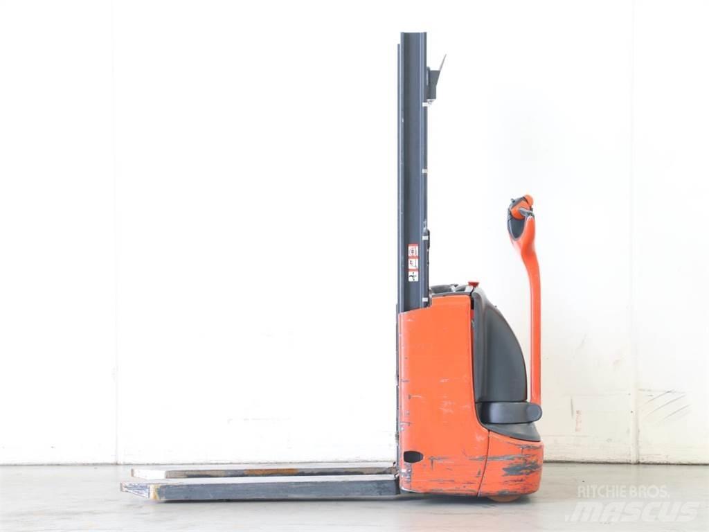 Linde L10/1172-01 Gyalogkíséretű targonca