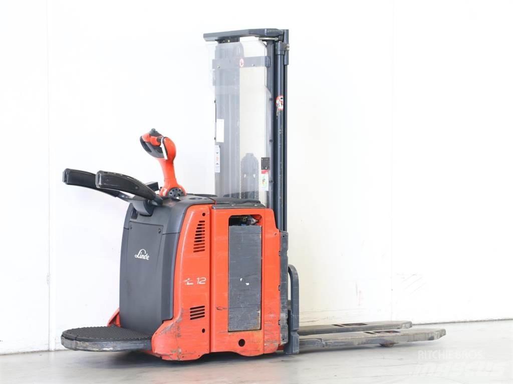 Linde L12AP/133 Gyalogkíséretű targonca