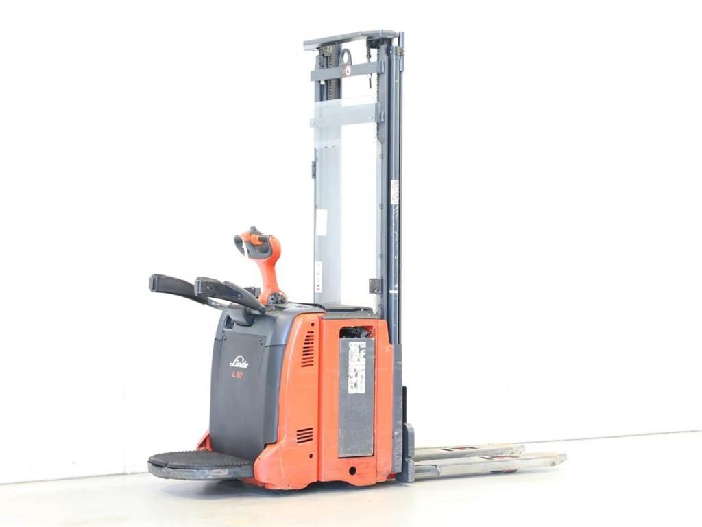 Linde L12AP/133-00 Gyalogkíséretű targonca
