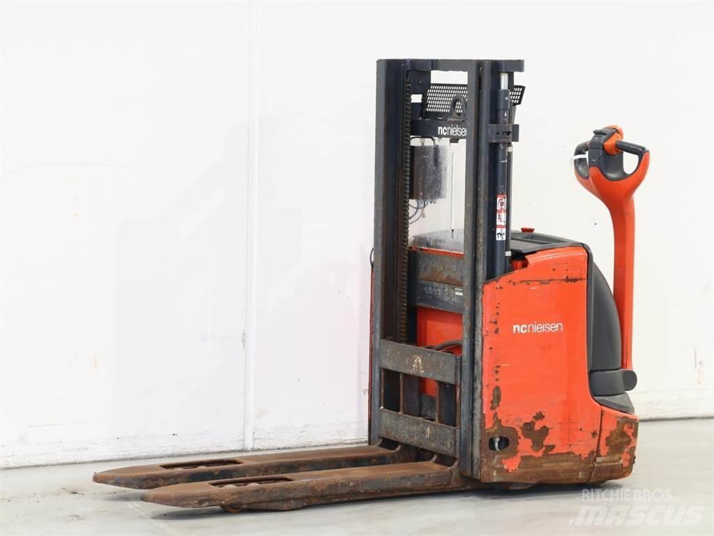 Linde L12I/1172 Gyalogkíséretű targonca