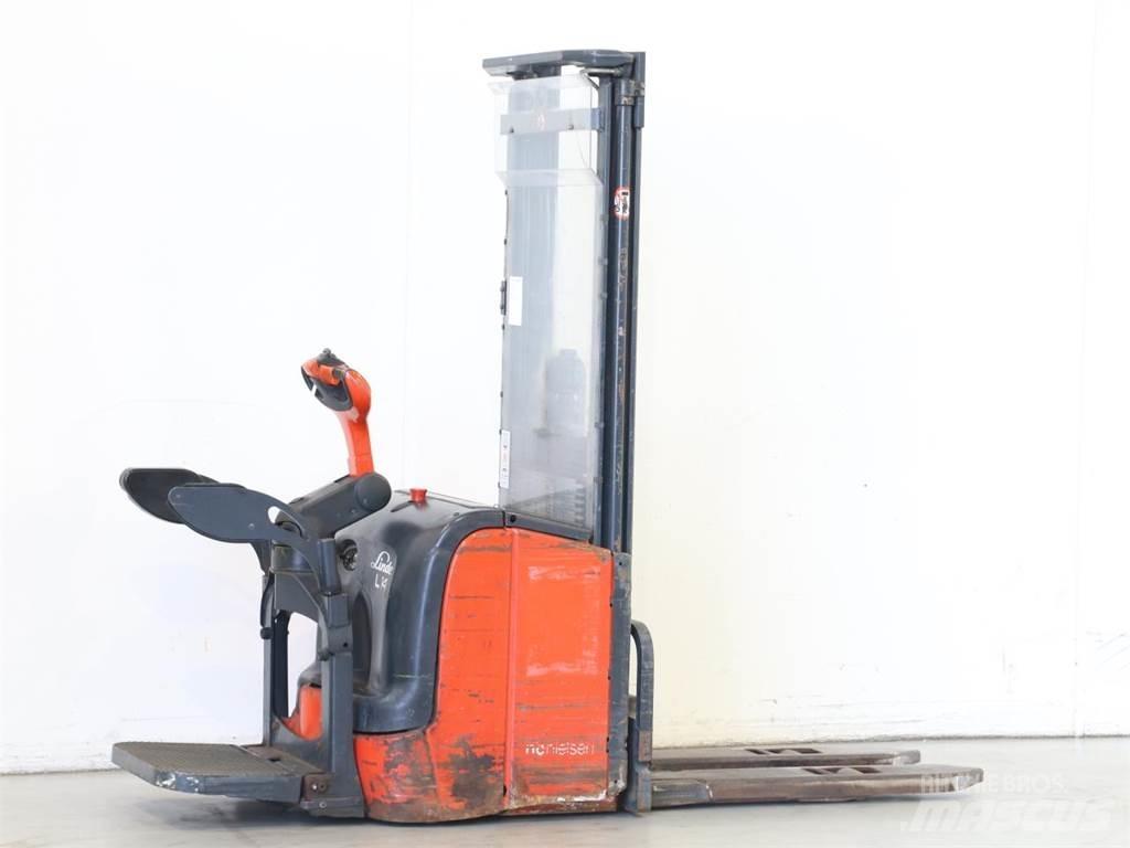 Linde L14API/372 Gyalogkíséretű targonca