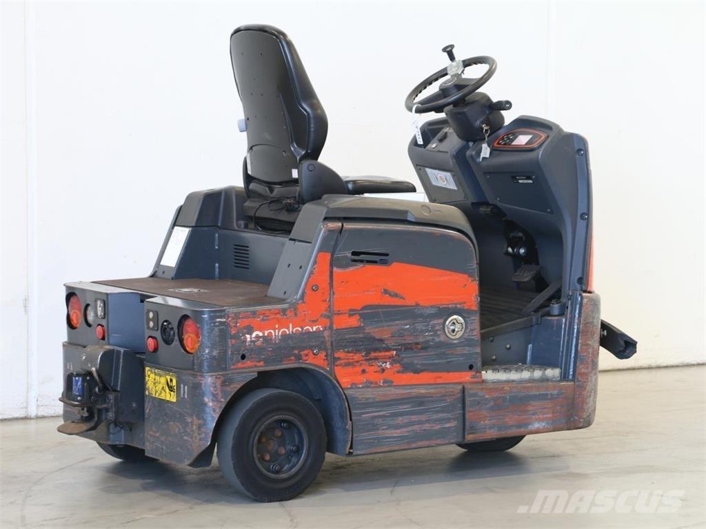 Linde P80/1191-01 Vontatótargonca