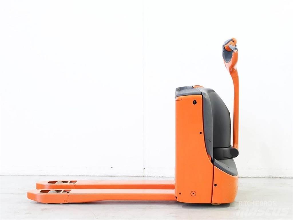 Linde T16/1152 Gyalogkíséretű targonca