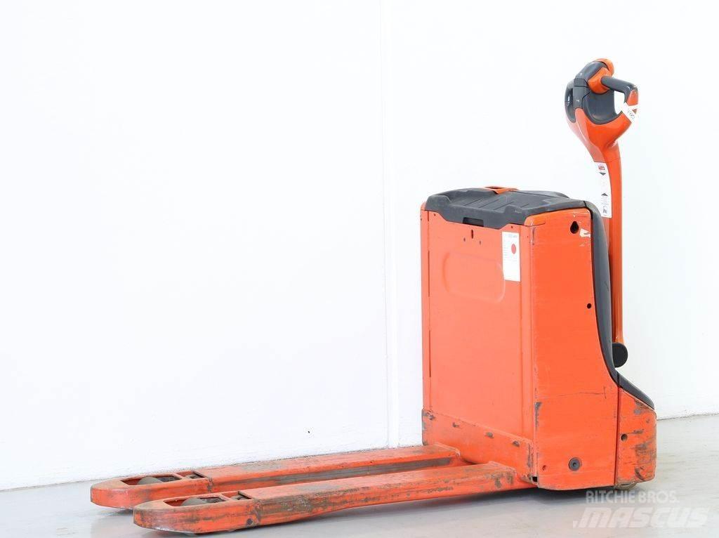 Linde T16/1152 Gyalogkíséretű targonca